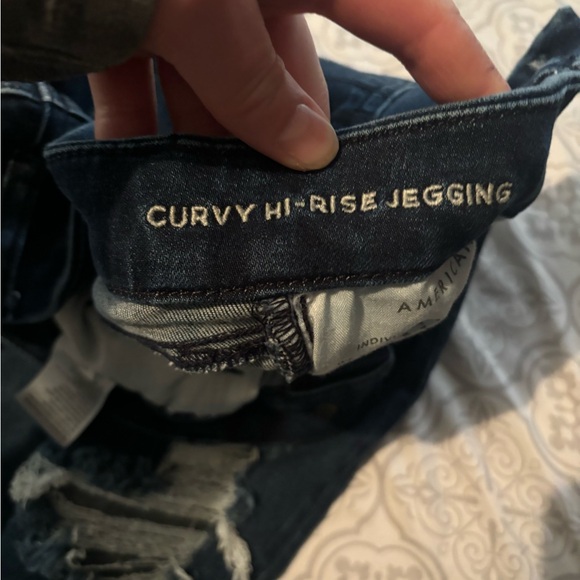 AE Distressed Curvy High Rise Jeggings Size 6 - Picture 5 of 8